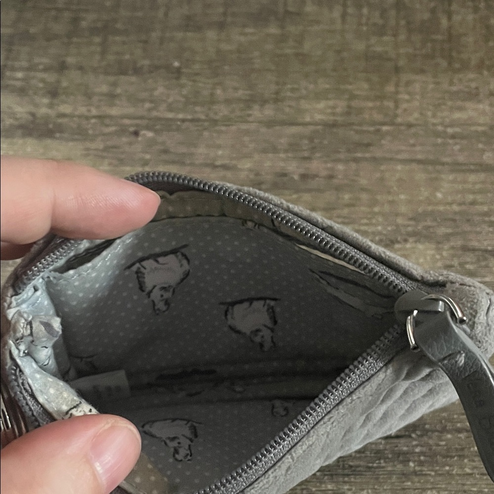 Vera Bradley Gray Quilted Wallet with Polar Bear Design - Picture 5 of 7